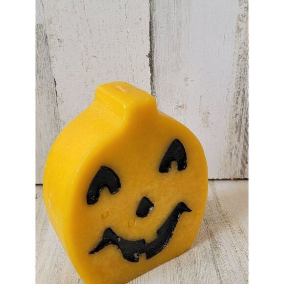 Pumpkin jack-o-lantern candle happy Halloween home decor - Picture 2 of 13